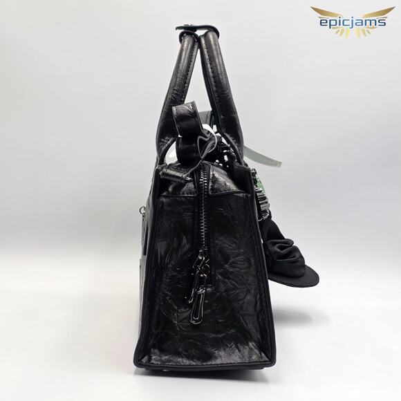 Wicked Elphaba Broomstick Crinkle Texture Black Crossbody Handbag Purse New - Picture 5 of 6